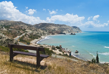 Fototapeta na wymiar bench with sea view