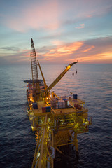 Large crane installation the platform in offshore