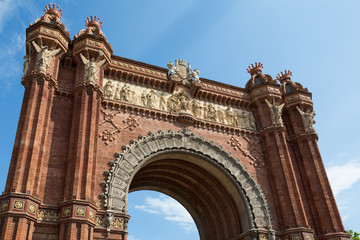 Fototapeta na wymiar The Arc de Triomf in Barcelona, Spain