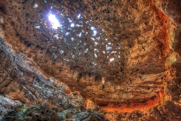 Spectacular cave in Australia