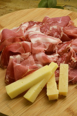 Antipasto di salumi e formaggi Всемирная выставка