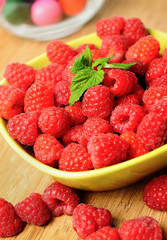 Bowl with raspberry
