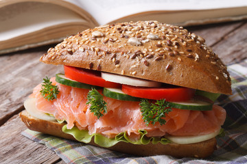 School Lunch: sandwich with salmon and vegetables