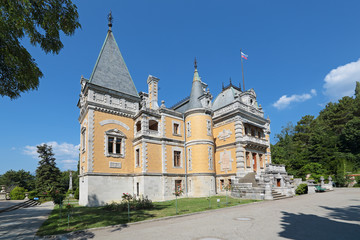 Fototapeta na wymiar Massandra Palace, republic of Crimea, Russia