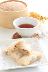  Chinese food, deep fried seafood roll dumpling
