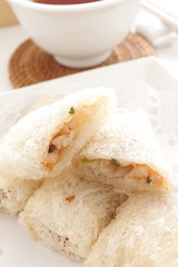  Chinese food, deep fried seafood roll dumpling