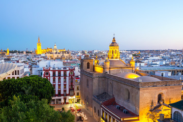 Fototapeta premium Seville Cathedral and cityscape Spain