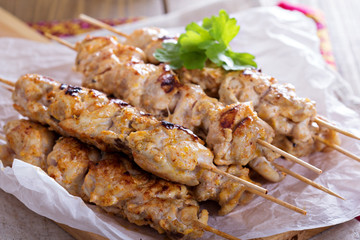 Chicken kebabs with yogurt marinade