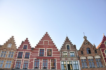 Fototapeta na wymiar Bulidings in the main square of Bruges