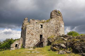 Fototapeta na wymiar ruins of Primda castle