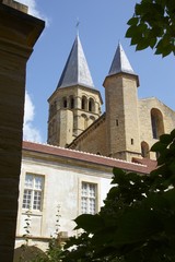 abbaye de paray le monial en bourgogne france