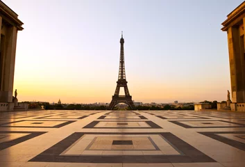 Fototapeten Sonnenaufgang in Paris © chrisdorney