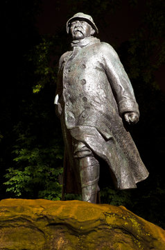 Georges Clemenceau Statue In Paris