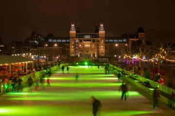 Türaufkleber Skating on a christmas ice rink at the Museumsquare © lexan