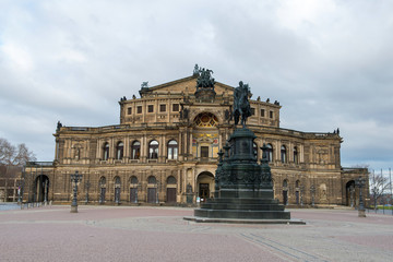 Fototapeta na wymiar Opera house and Monument to King John of Saxony in Dresden
