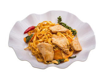 Fried noodles with chicken