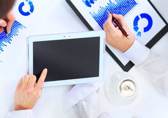 businessteam hands over papers during discussion