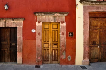 Poster Three doors with different sizes, San Miguel de Allende, Mexico © brizardh
