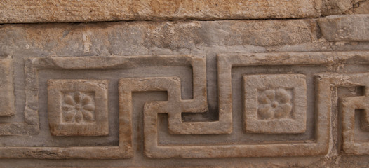 Meander ornament
