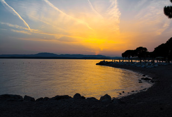 Fototapeta premium Amazing sunset over the beach