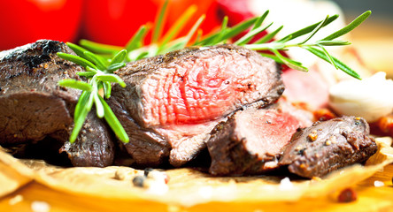 Saftiges steak fleisch auf dem Tisch