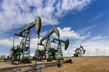 oil pump jacks