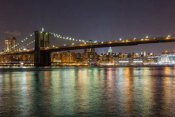 Fototapeta na wymiar Brooklyn Bridge in New York, Night View