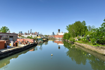 Fototapeta na wymiar Gowanus Canal, Brooklyn, NY