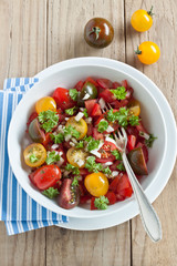 Frischer Tomatensalat