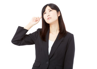 考えるビジネスウーマン