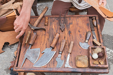 old tools of the shoemaker