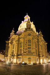Fototapeta na wymiar Night view on Dresden Frauenkirche (Church of Our Lady), Germany