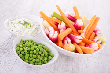 vegetable and dip