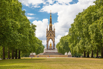 London, Prince Albert monument in Hyde park - obrazy, fototapety, plakaty