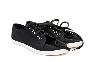 black sports shoes