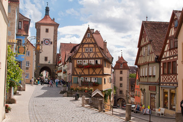Naklejka na ściany i meble Das Plönlein in Rothenburg traditionell