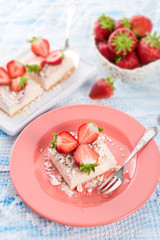 Obraz na płótnie Canvas Strawberry - currant crumble Dessertt