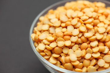 Split yellow peas in a glass bowl