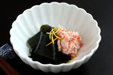 ワカメと蟹の酢の物　和食