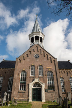 Voorzijde kerk Midsland op Terschelling