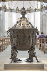 Taufbecken Dom Hildesheim