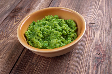 bowl of mushy peas,