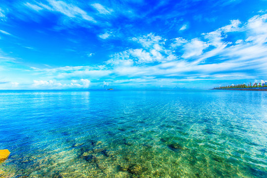 Emerald green sea and blue sea, Okinawa