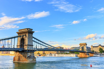 Fototapeta na wymiar The Chain Bridge in Budapest