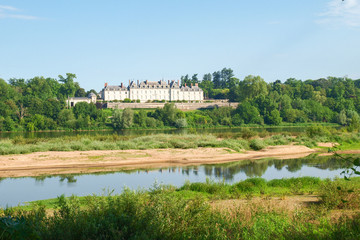 Fototapeta premium Château sur la Loire