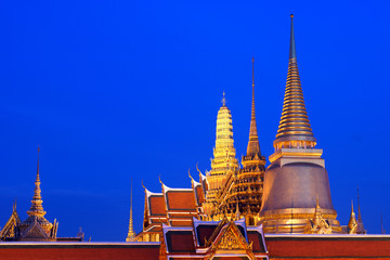 Fototapeta premium Night Time of Wat Phra Kaew Temple Grand Palace Bangkok , Thail