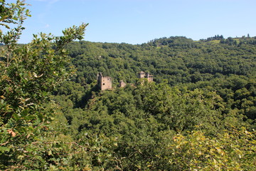 Fototapeta na wymiar Les tours de Merle.(Corrèze)