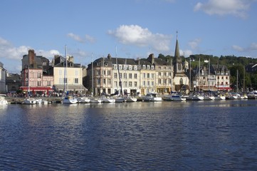 Fototapeta premium port de honfleur en normandie france