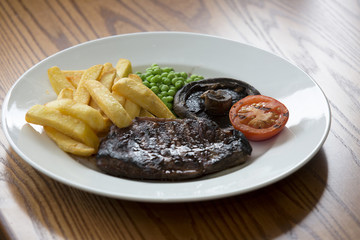 Steak, Mushrooms and Chips