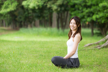 スポーツをする女性